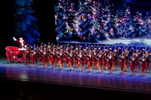 Christmas Spectacular Starring the Radio City Rockettes a partir de 8 de novembro de 2019