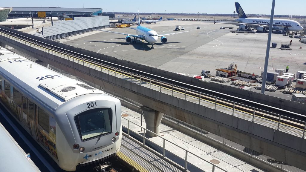 Os aeroportos JFK e Newark agora oferecem testes rápidos para COVID-19