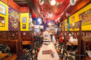 Governador Cuomo anuncia novas restrições a restaurantes e bares