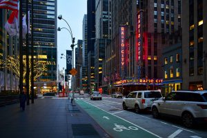 Ben Platt e Rachel Zegler estrelam produção especial de aniversário de The Last Five Years no Radio City Music Hall