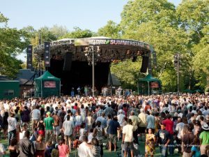 Os festivais de música de Nova Iorque estão voltando neste verão