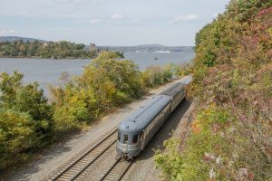 Você pode pegar um trem vintage da 20th Century Limited saindo de Nova Iorque