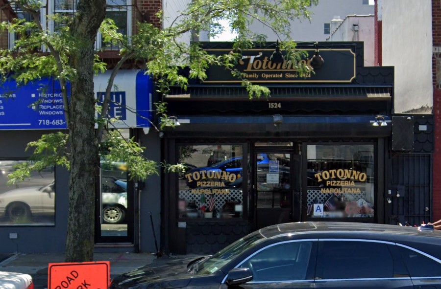 Totonnos Pizzeria Napolitana